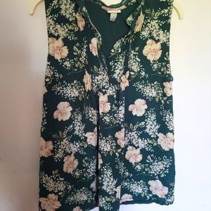 Women's Sleeveless, green blouse, size S